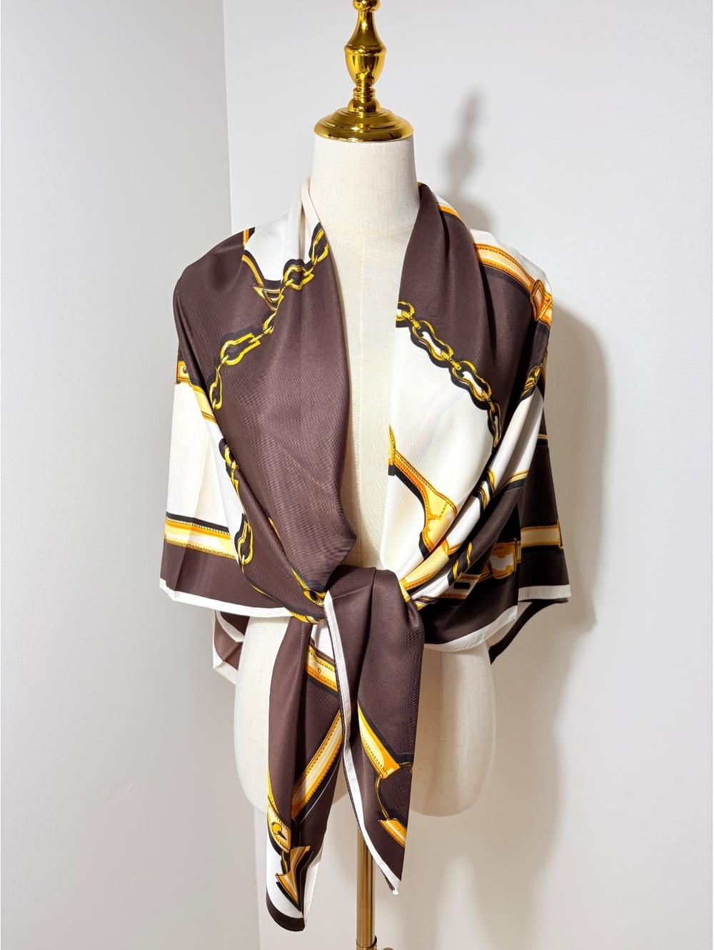 Elegant Gold Chain Print Large Scarf, 100% Polyester Silk Handfeel